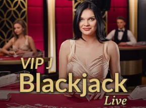 踢不了！记者：莱奥因右腿疼痛缺席米兰训练，无缘本轮对都灵比赛